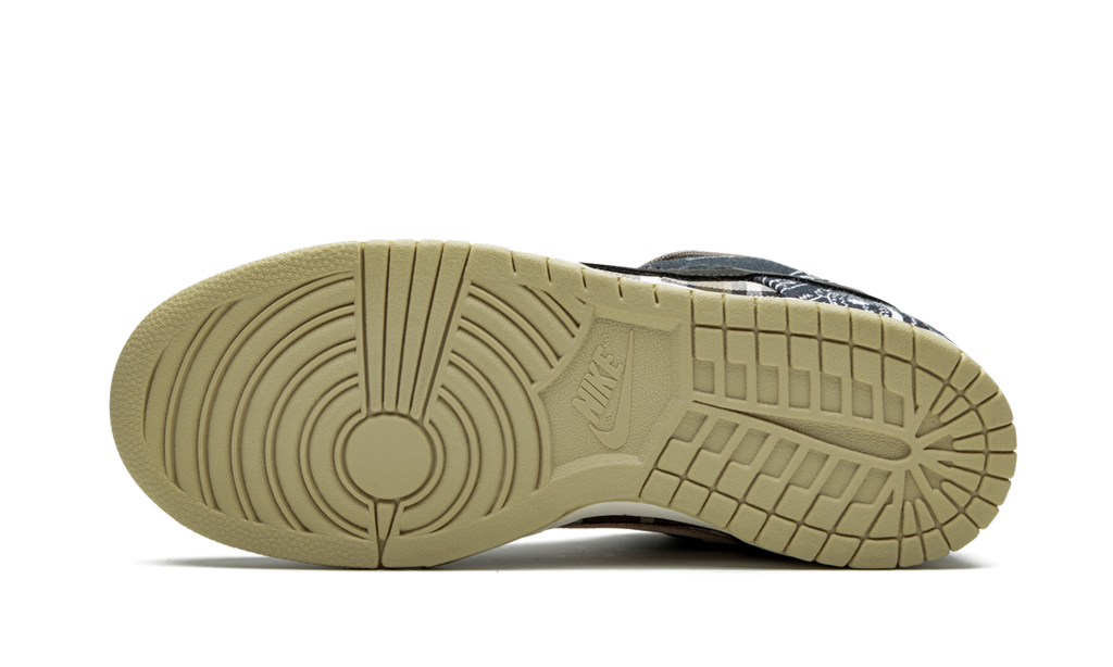Nike SB Dunk Low Travis Scott (Regular Box) 2