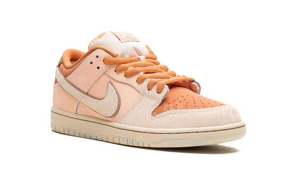 Nike SB Dunk Low 'Trocadéro Gardens' 2