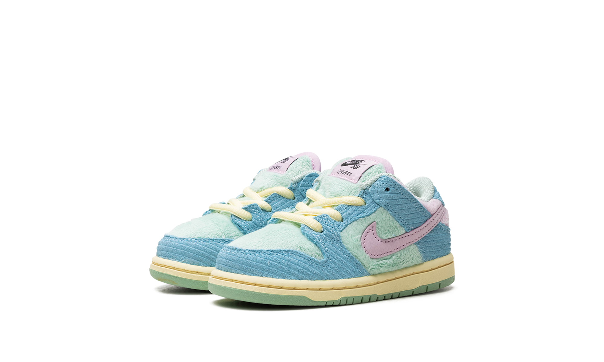 Nike SB Dunk Low 'Verdy Visty' (TD) 3