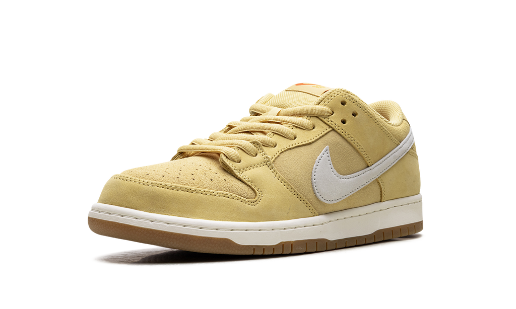 Nike SB Dunk LowSaturn Gold 5