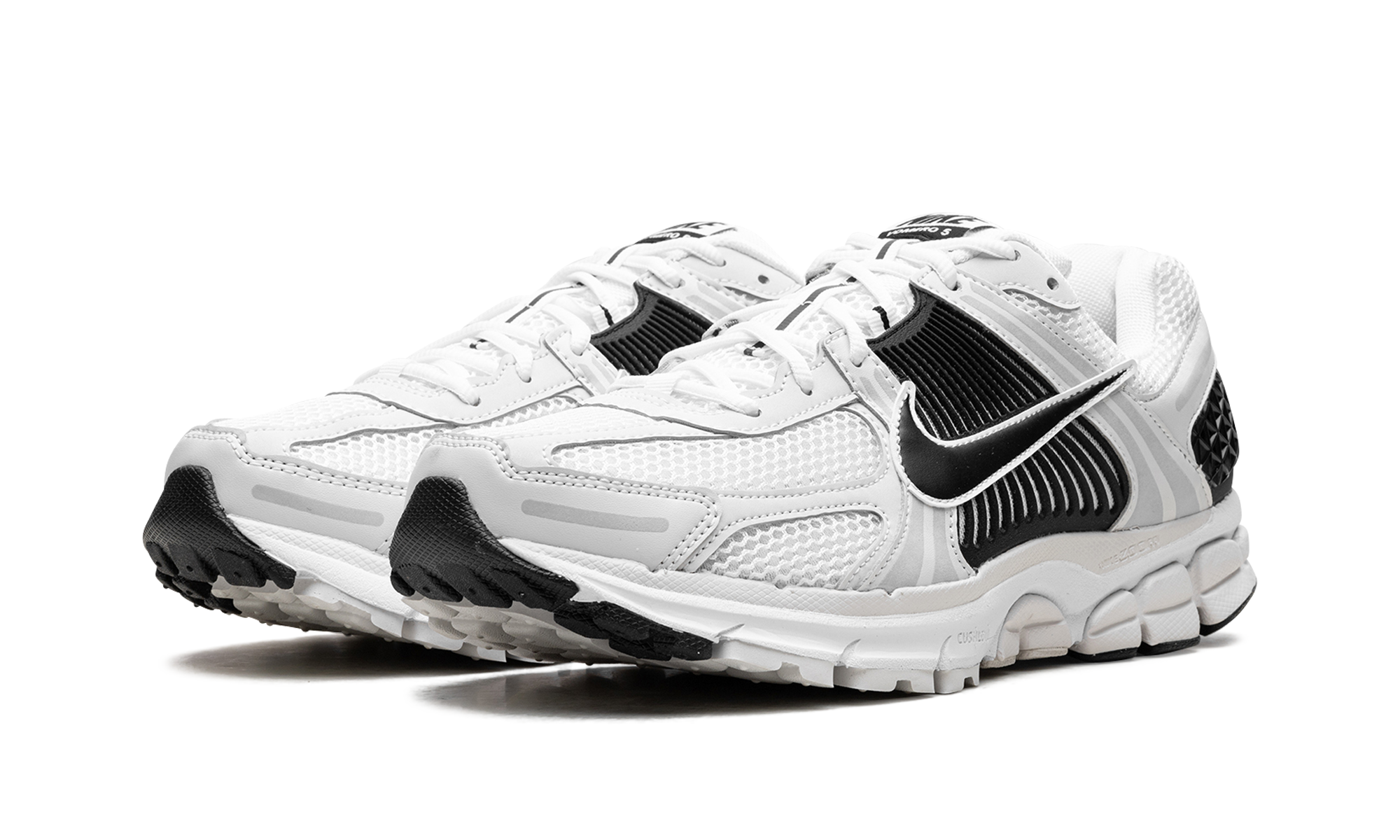 Nike Zoom Vomero 5 White Black 3