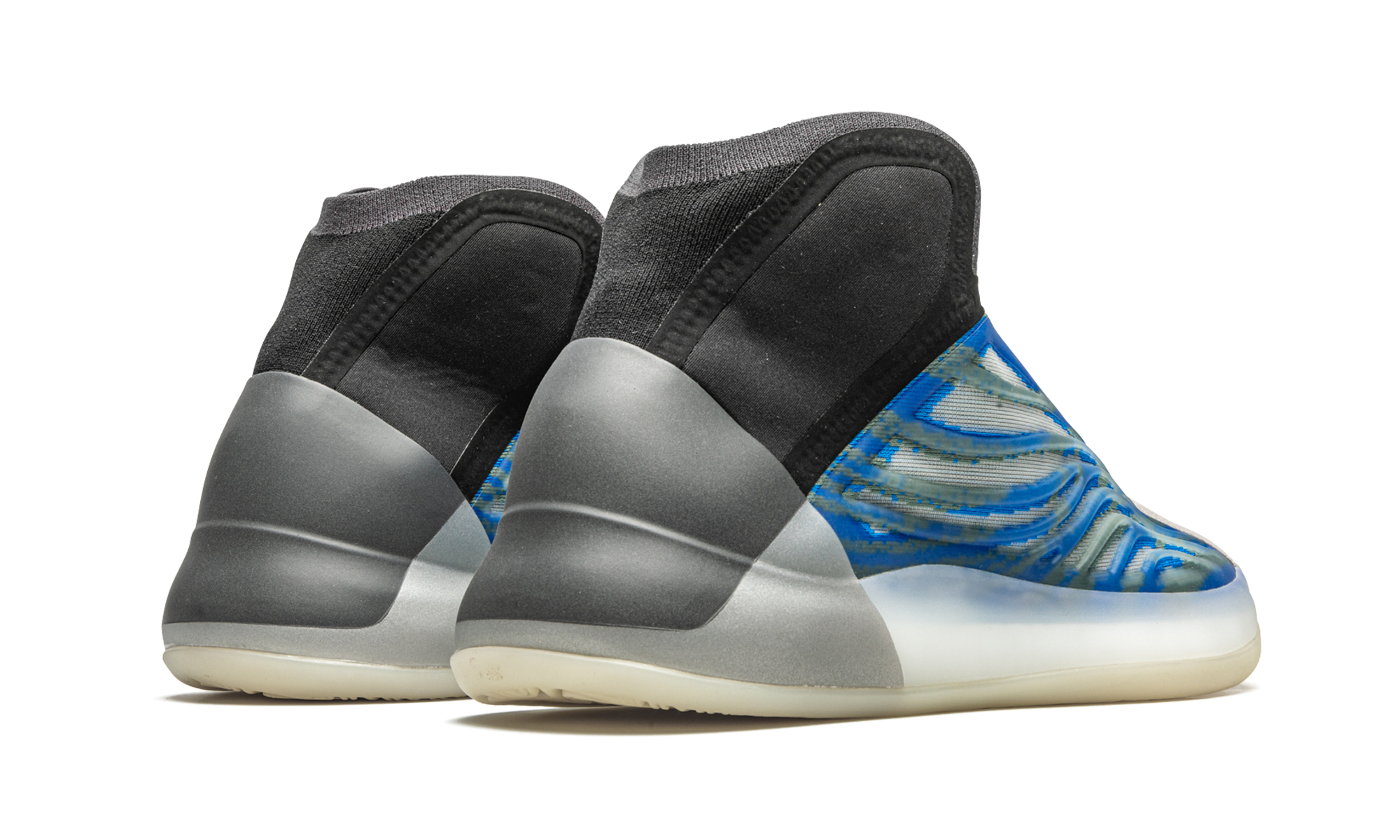 Yeezy QNTM (BSKTBL) Frozen Blue 4
