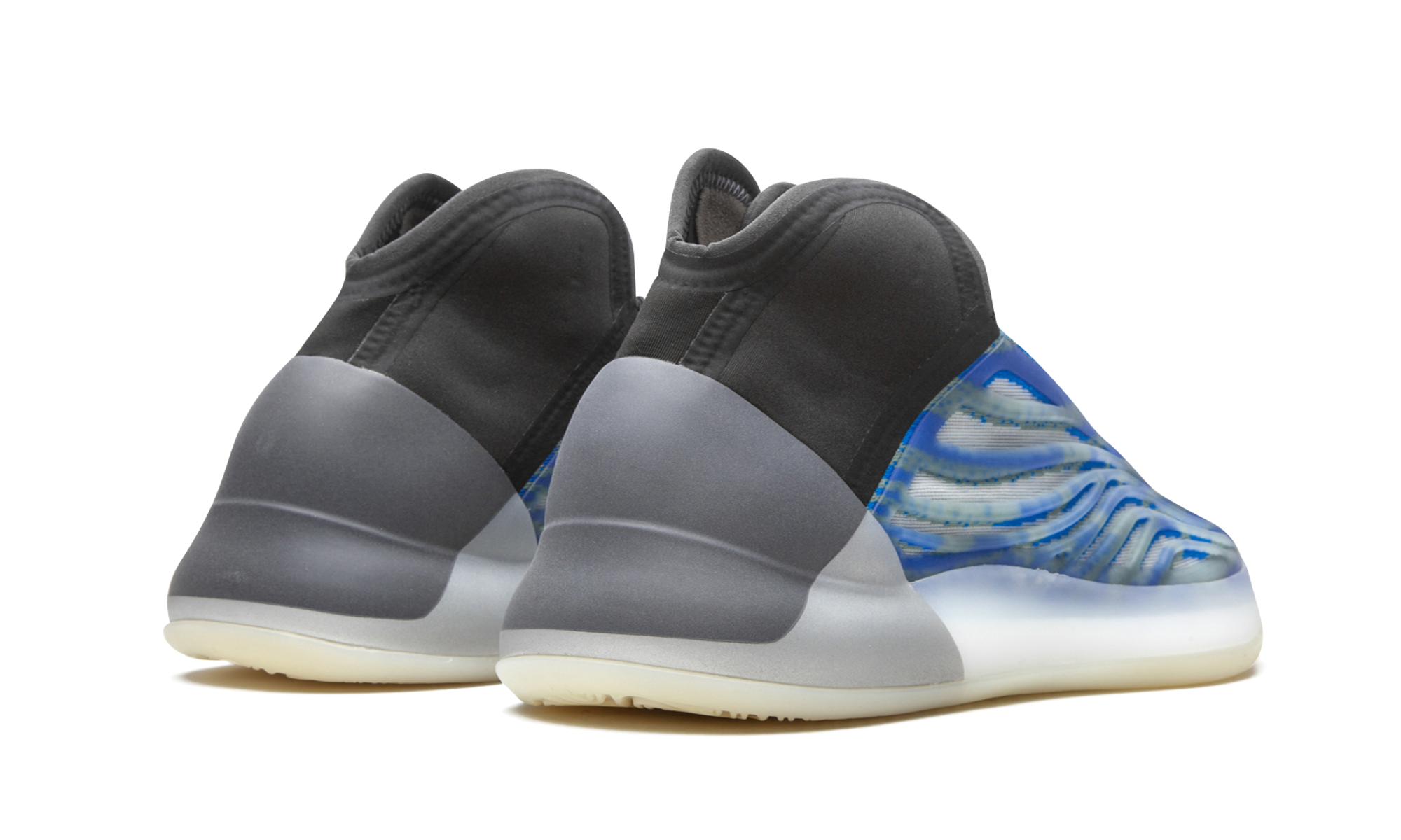Yeezy QNTM Frozen Blue 4