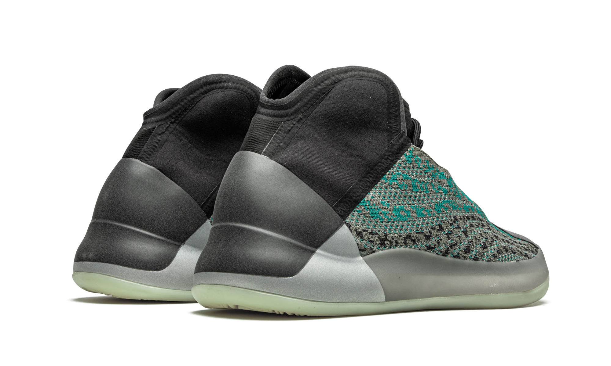 Yeezy QNTM Teal Blue 4