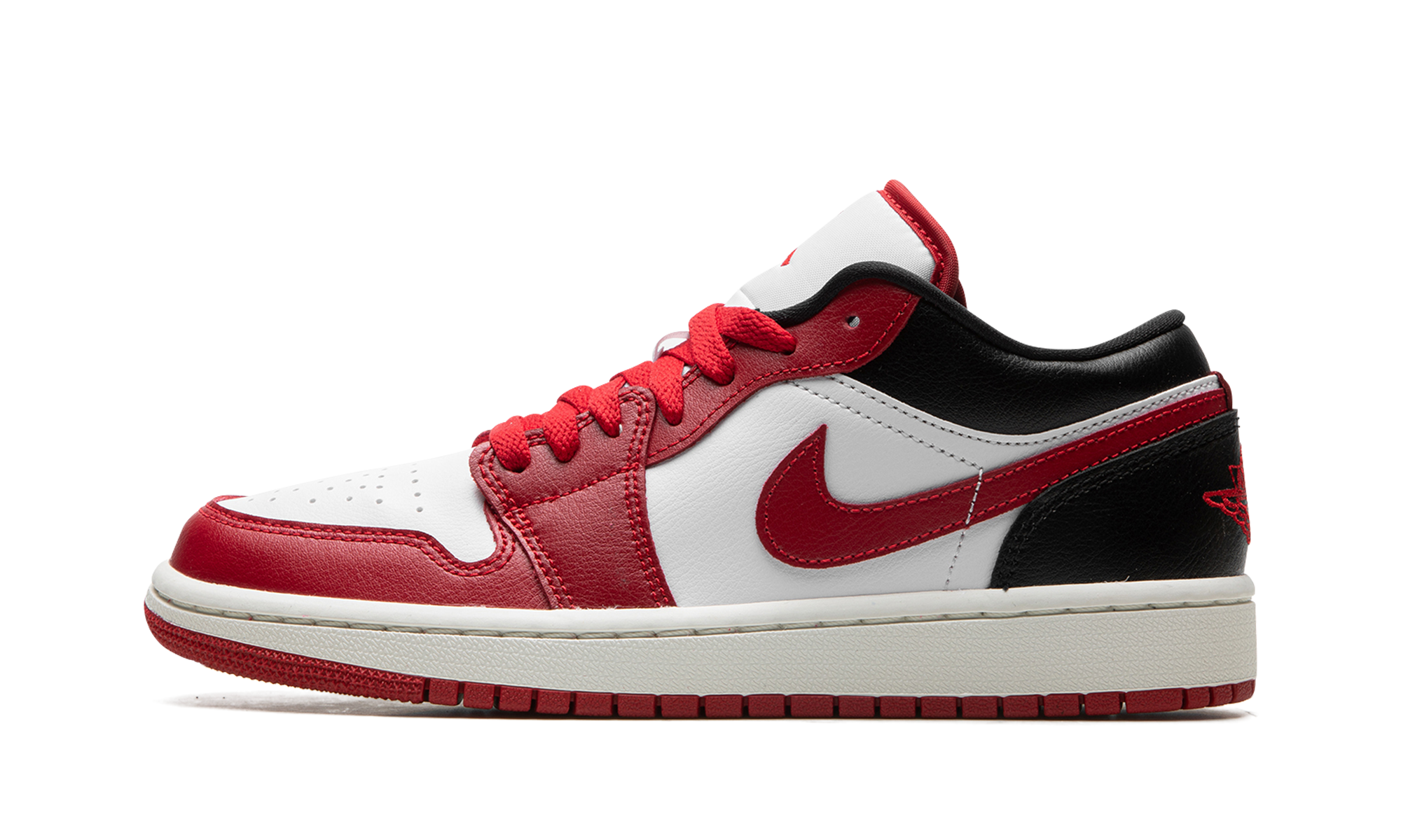 Air Jordan 1 Low Reverse Black Toe 1