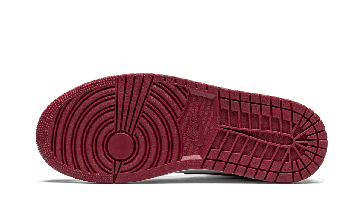 Air Jordan 1 Mid Bred Toe 2