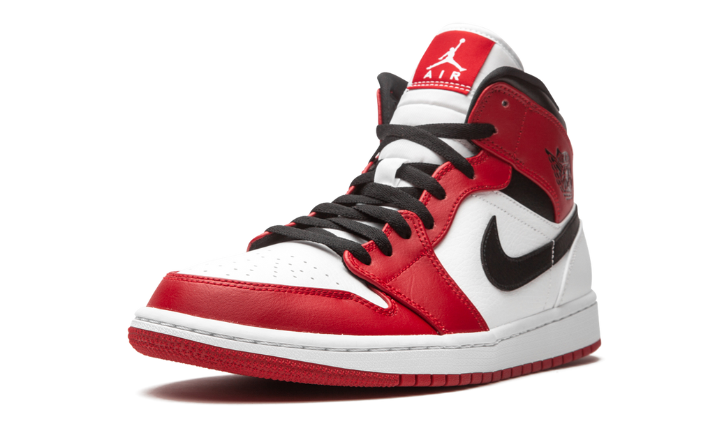 Air Jordan 1 Mid Chicago (2020) 5