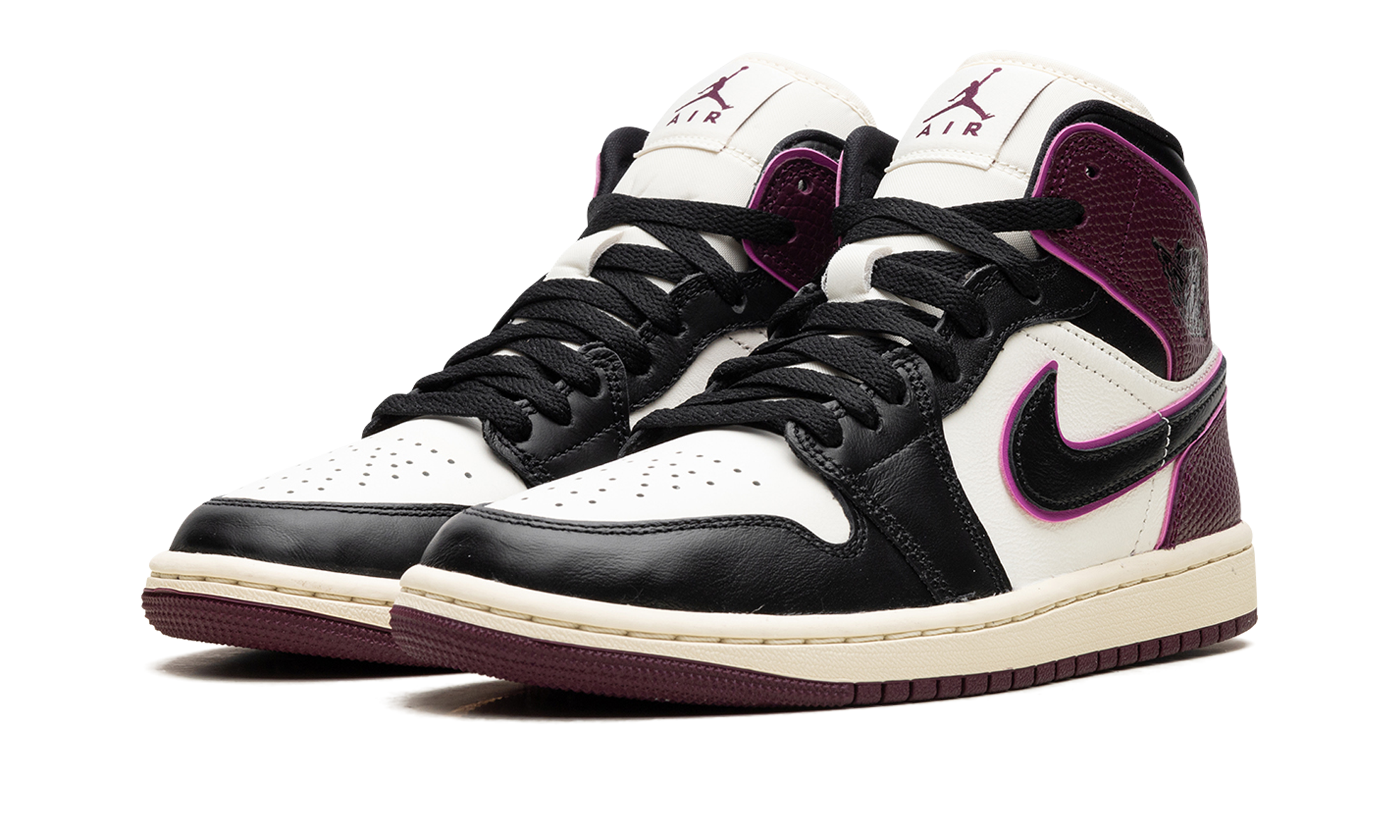 Air Jordan 1 Mid SE Bordeaux (W) 3