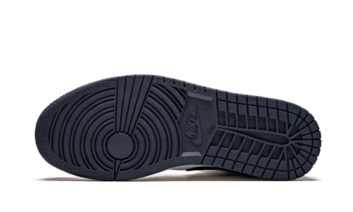 Air Jordan 1 Mid White Metallic Gold Obsidian 2