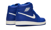 Air Jordan 1 Retro High 'Hyper Royal' 4