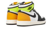 Air Jordan 1 Retro High White Black Volt University Gold (GS) 4