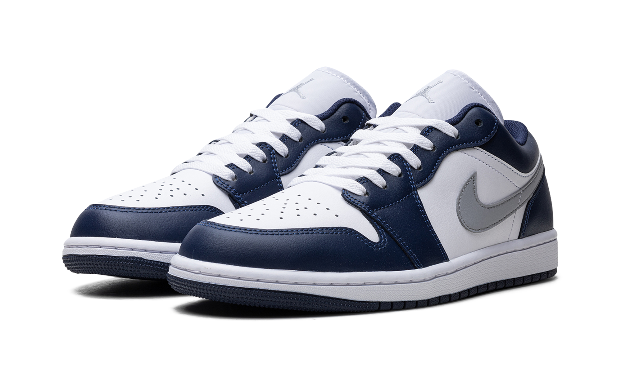 Jordan 1 Low Wolf Grey Midnight Navy 3