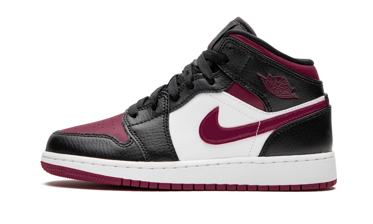 Jordan 1 Mid Bred Toe (GS) 1