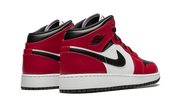 Jordan 1 Mid Chicago Black Toe (GS) 4