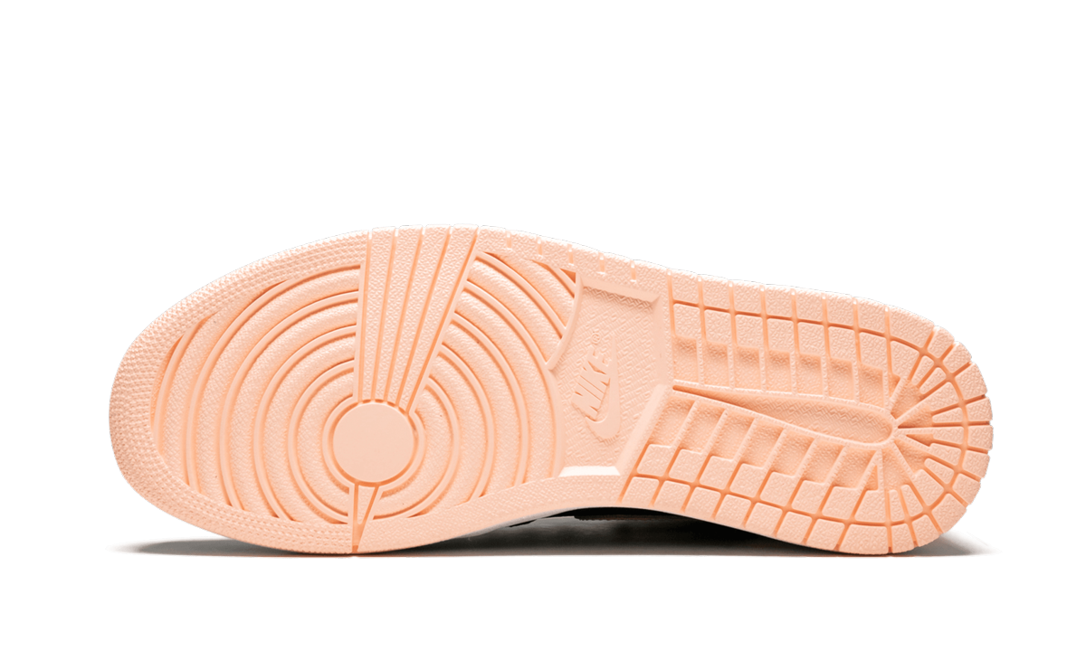 Jordan 1 Retro High Black Crimson Tint 2