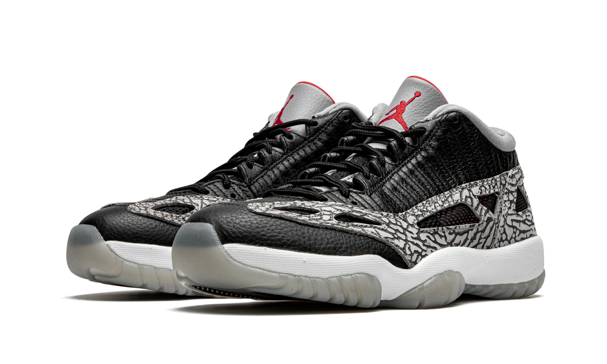 Jordan 11 Retro Low IE Black Cement