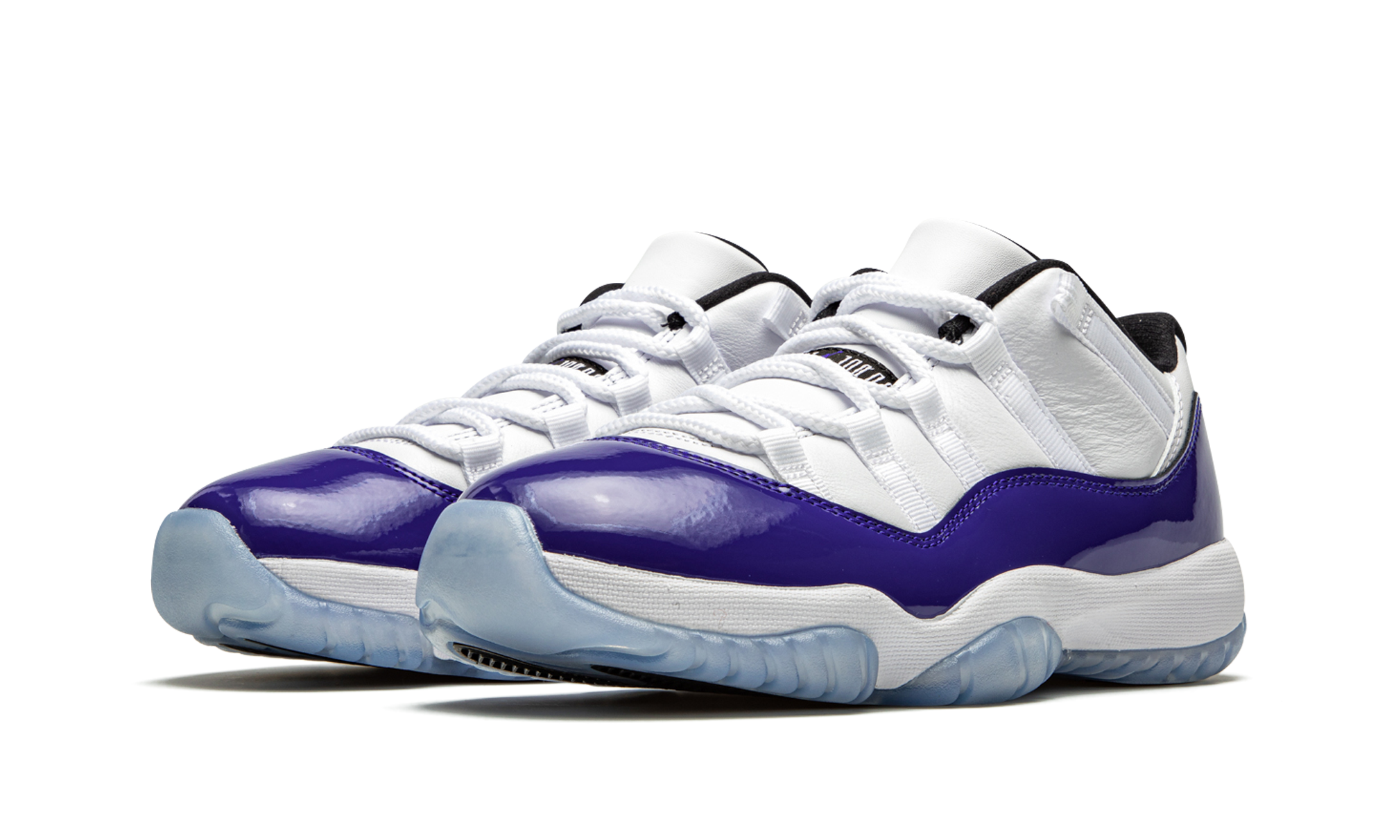 Jordan 11 Retro Low White Concord (W)
