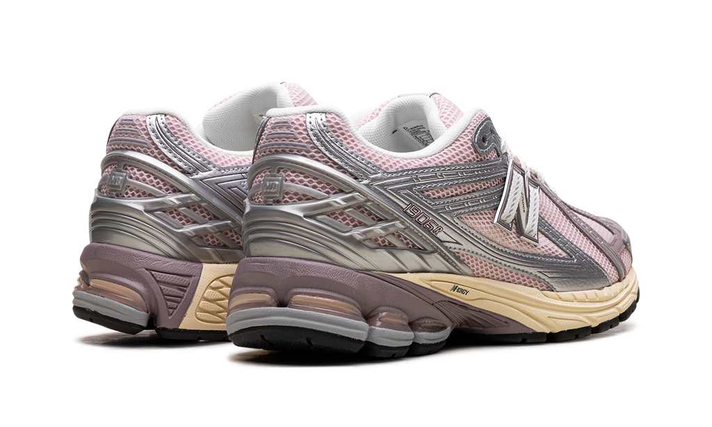 New Balance 1906R Rose Sugar Silver 4
