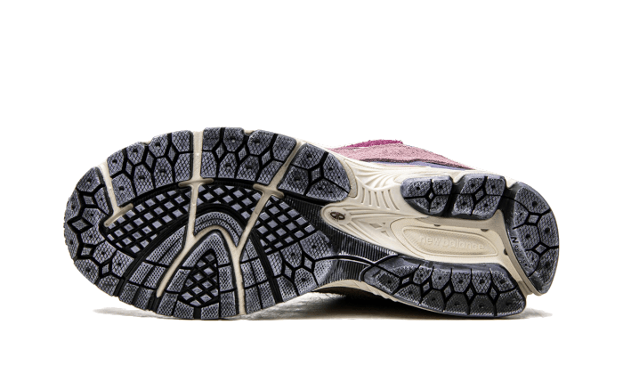 New Balance 2002R Protection Pack Pink 4