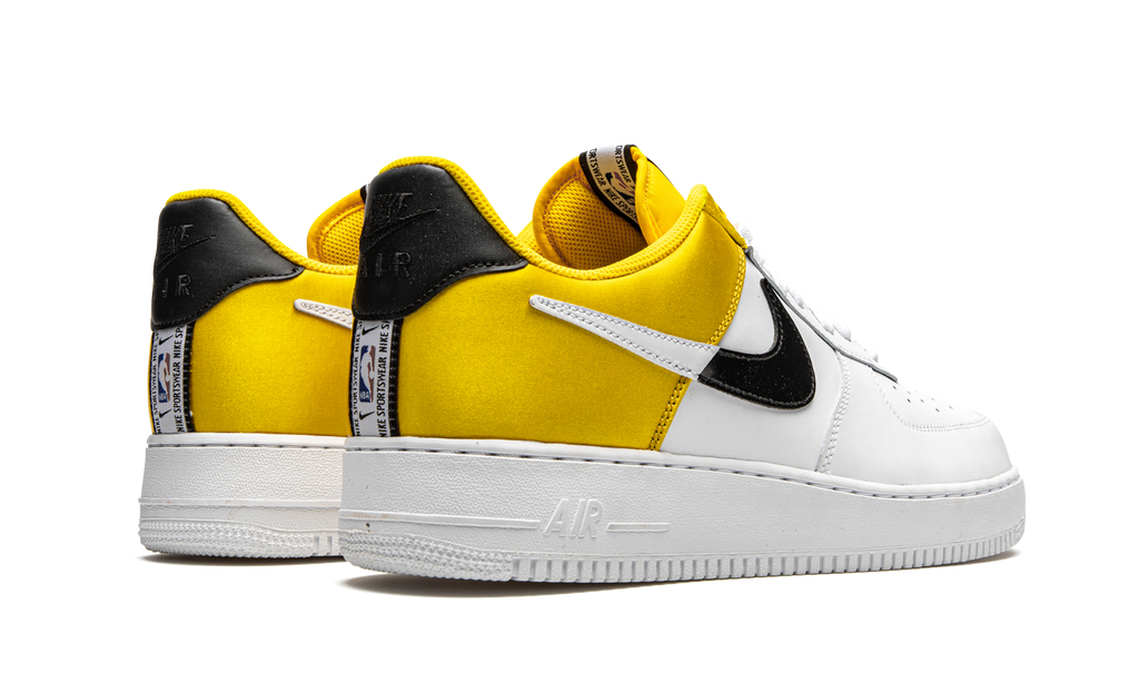 Nike Air Force 1 07' LV8 Yellow 4