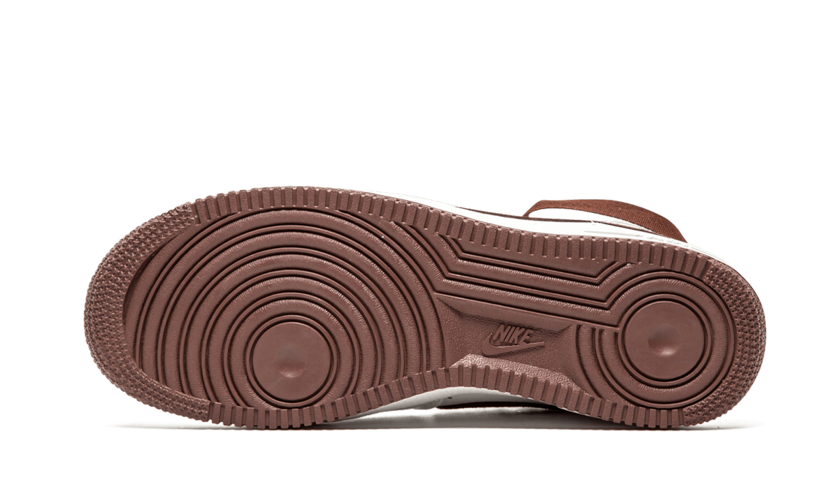 Nike Air Force 1 HI Retro QS 4