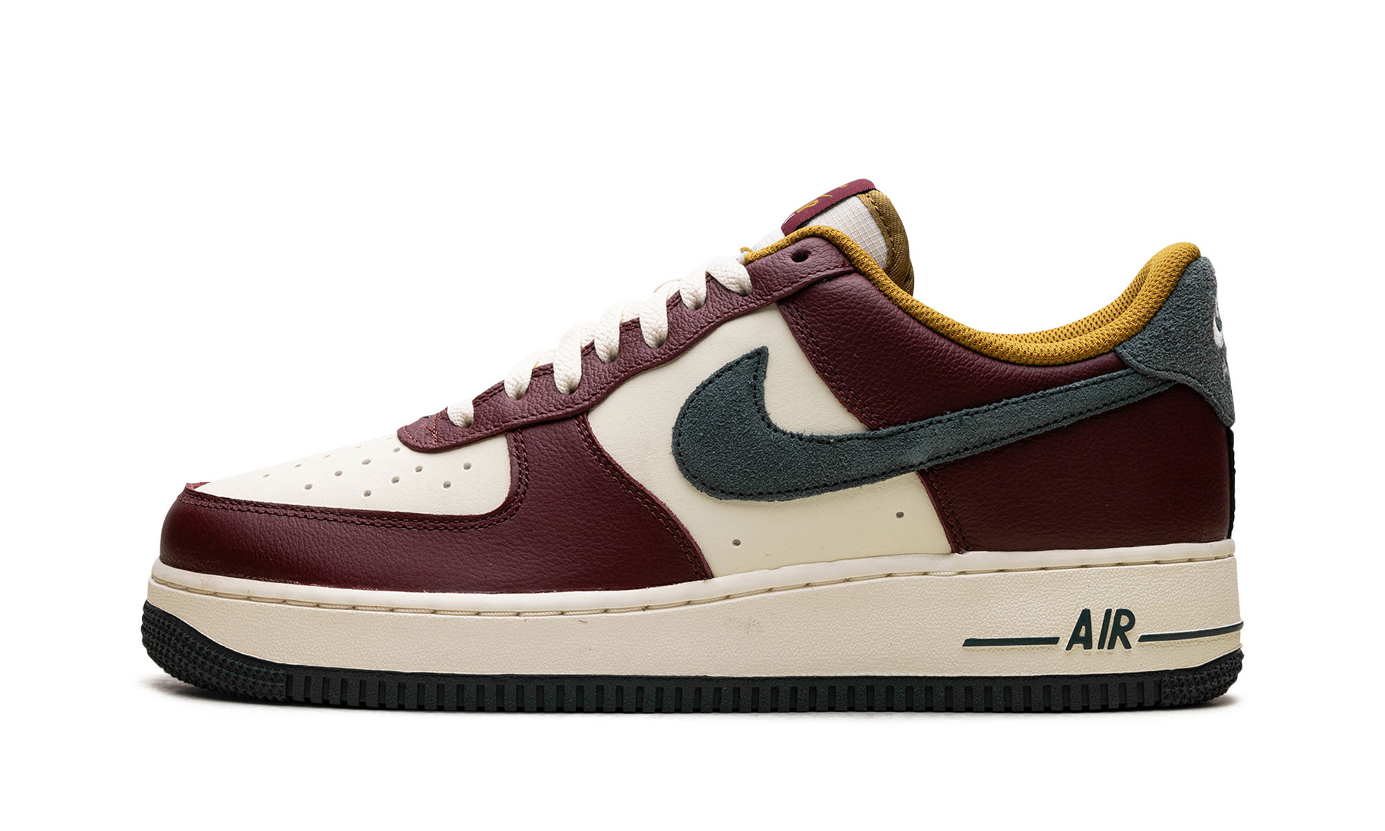 Nike Air Force 1 Low '07 LV8 'Dark Team Red Vintage Green' 1