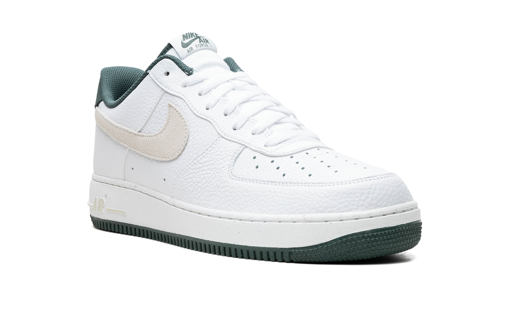 Nike Air Force 1 Low '07 LV8 'Vintage Green' 2