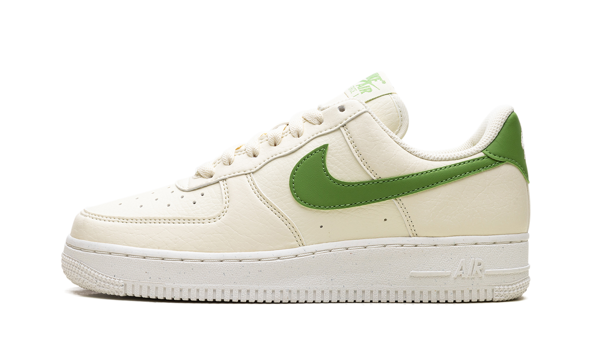 Nike Air Force 1 Low '07 SE Coconut Milk Chlorophyll (W) 1