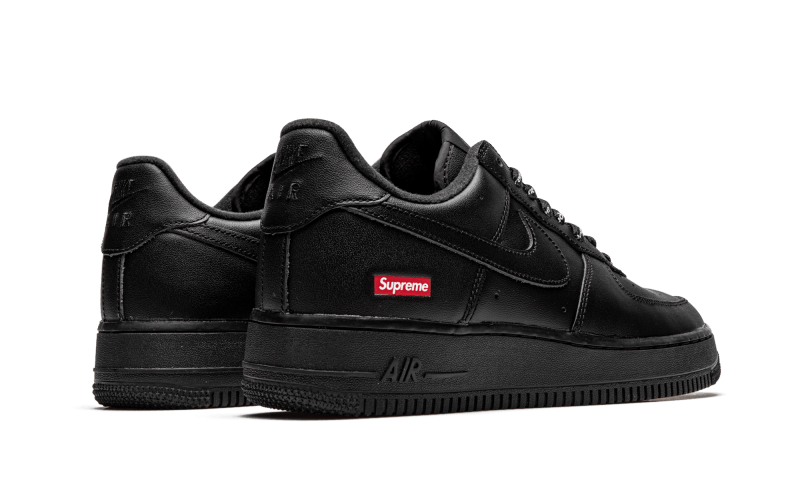 Nike Air Force 1 Low Black Supreme 3