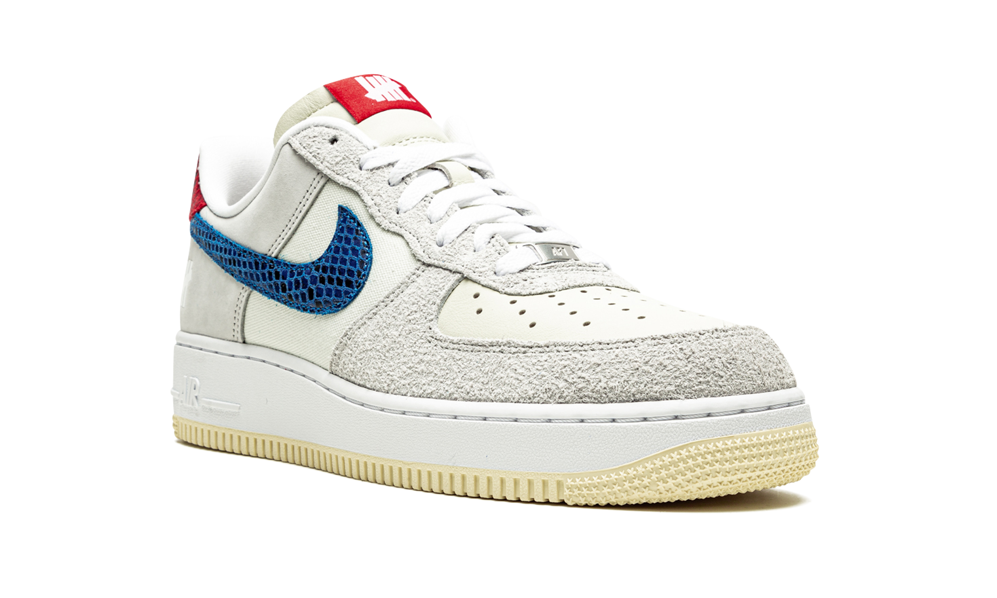 Nike Air Force 1 Low Undefeated 5 On It Dunk vs. AF1
