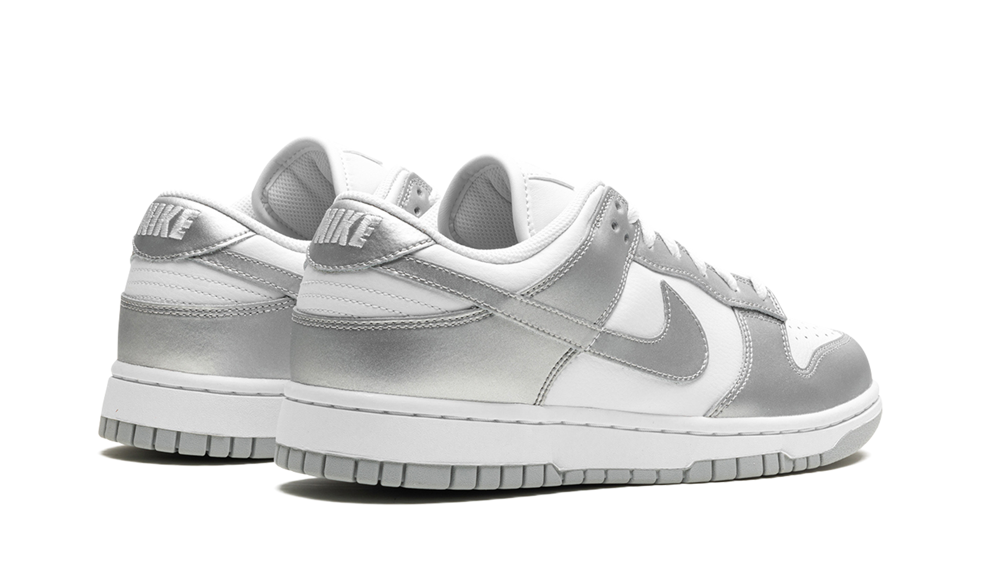 Nike Dunk Low Metallic Silver 4