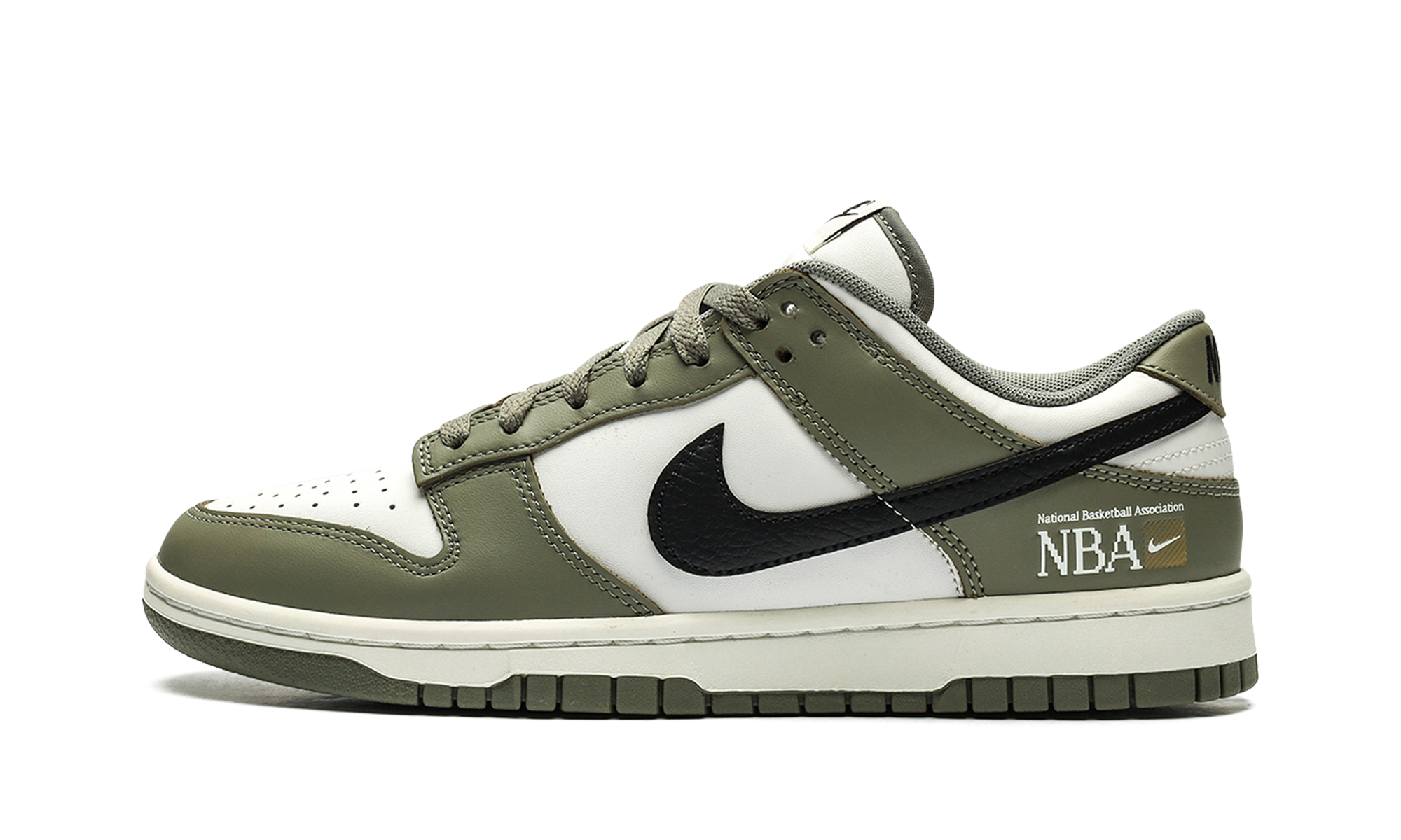 Nike Dunk Low NBA Paris 1