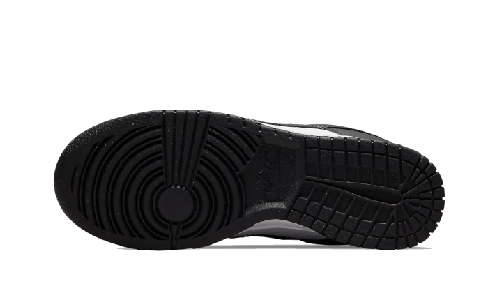 Nike Dunk Low Next Nature Black White 4