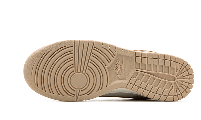 Nike Dunk Low Phantom Metallic Gold 4