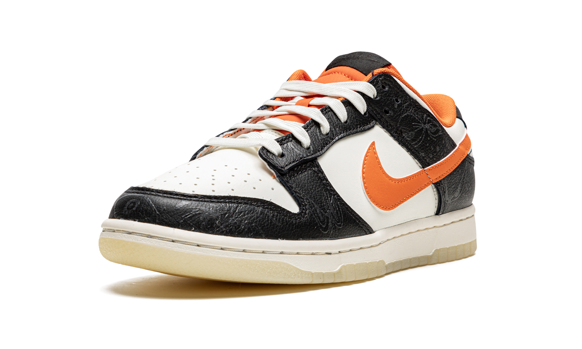Nike Dunk Low PRM Halloween (2021) 4