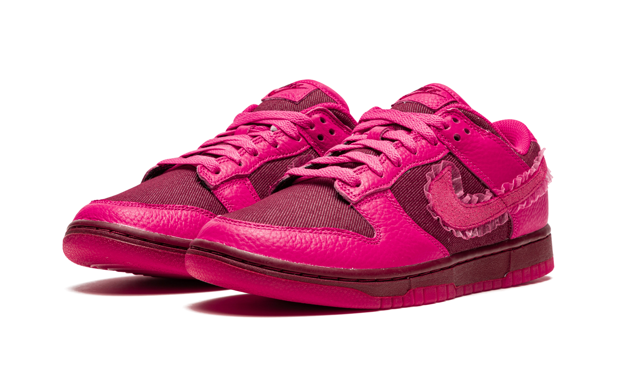 Nike Dunk Low Valentines Day (2022) 2