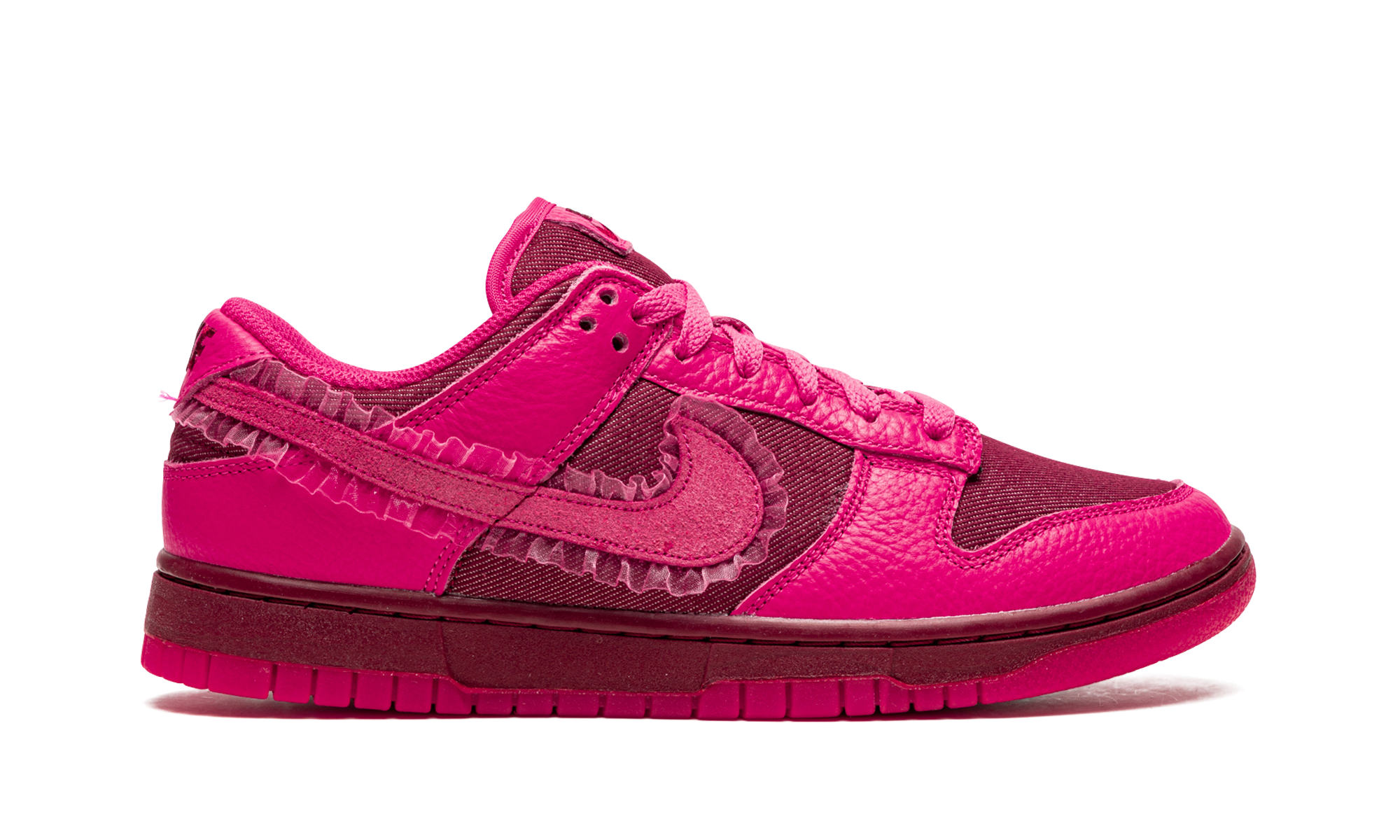 Nike Dunk Low Valentines Day (2022) 6