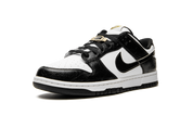 Nike Dunk Low World field