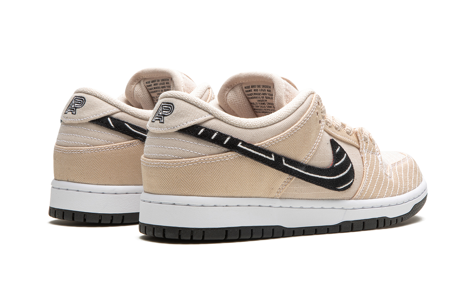 Nike SB Dunk Low Albino & Preto 4