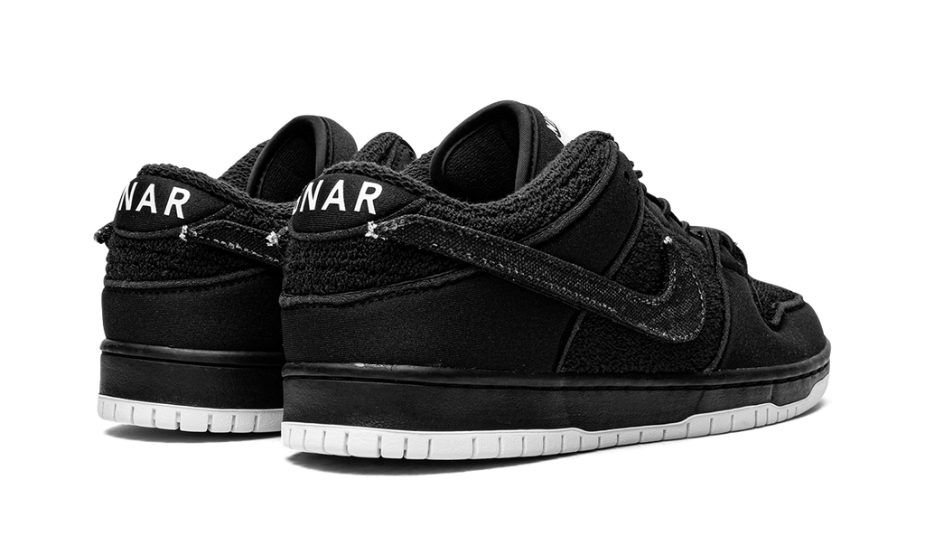 Nike SB Dunk Low Gnarhunters 4