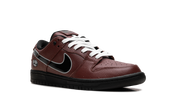 Nike SB Dunk Low Limosine Skateboards 2