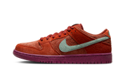 Nike SB Dunk Low 'Mystic Red' 1