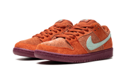 Nike SB Dunk Low 'Mystic Red' 3