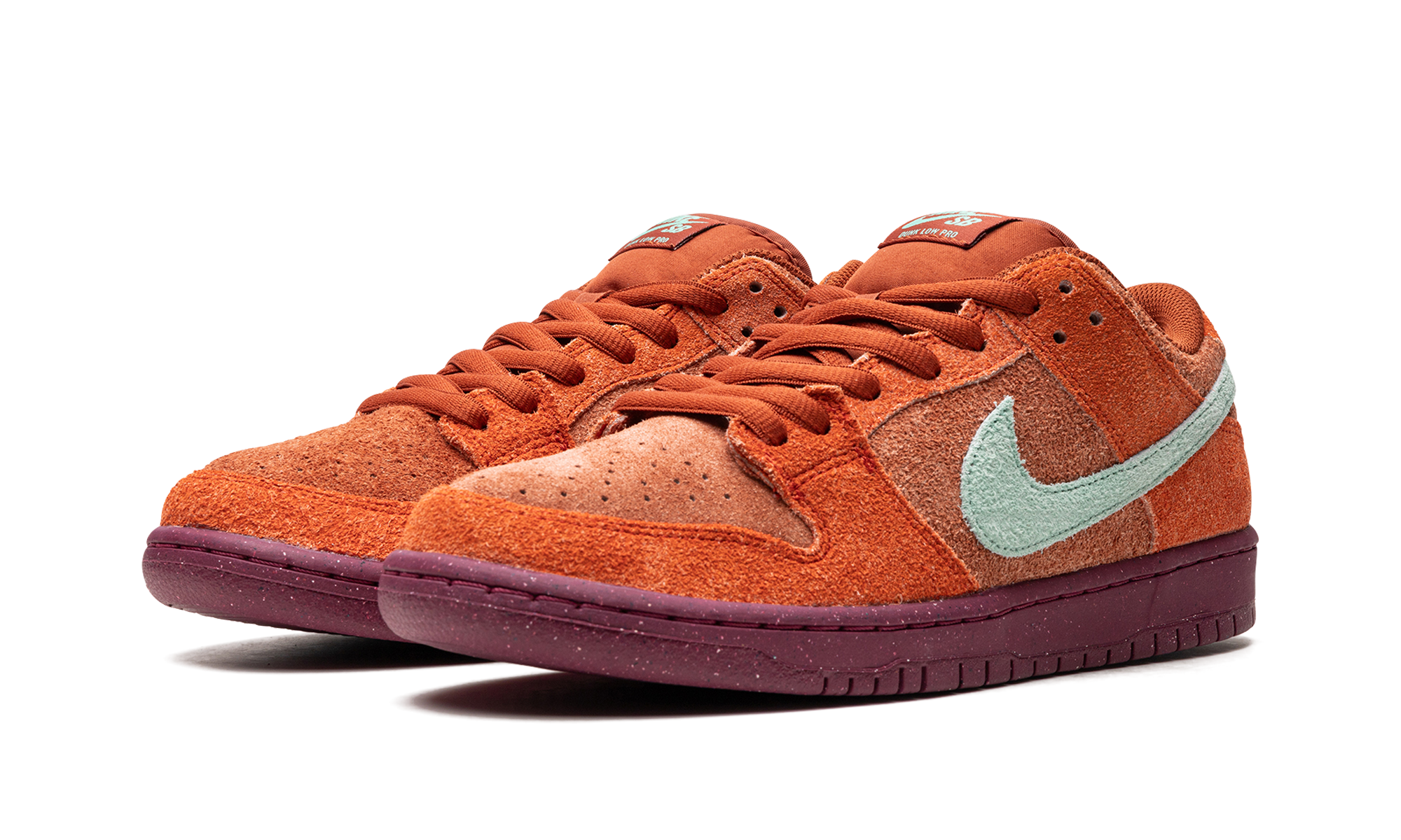 Nike SB Dunk Low 'Mystic Red' 3