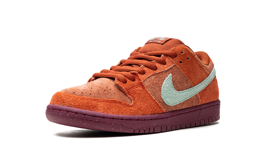 Nike SB Dunk Low 'Mystic Red' 5