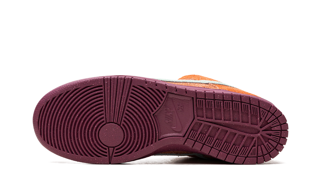 Nike SB Dunk Low 'Mystic Red' 6