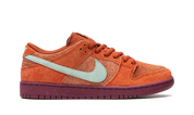 Nike SB Dunk Low 'Mystic Red' 7