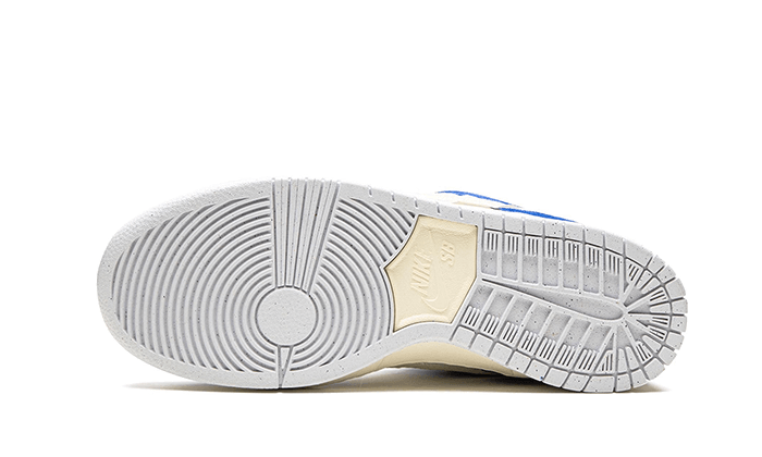 Nike SB Dunk Low Pro QS Fly Streetwear 4