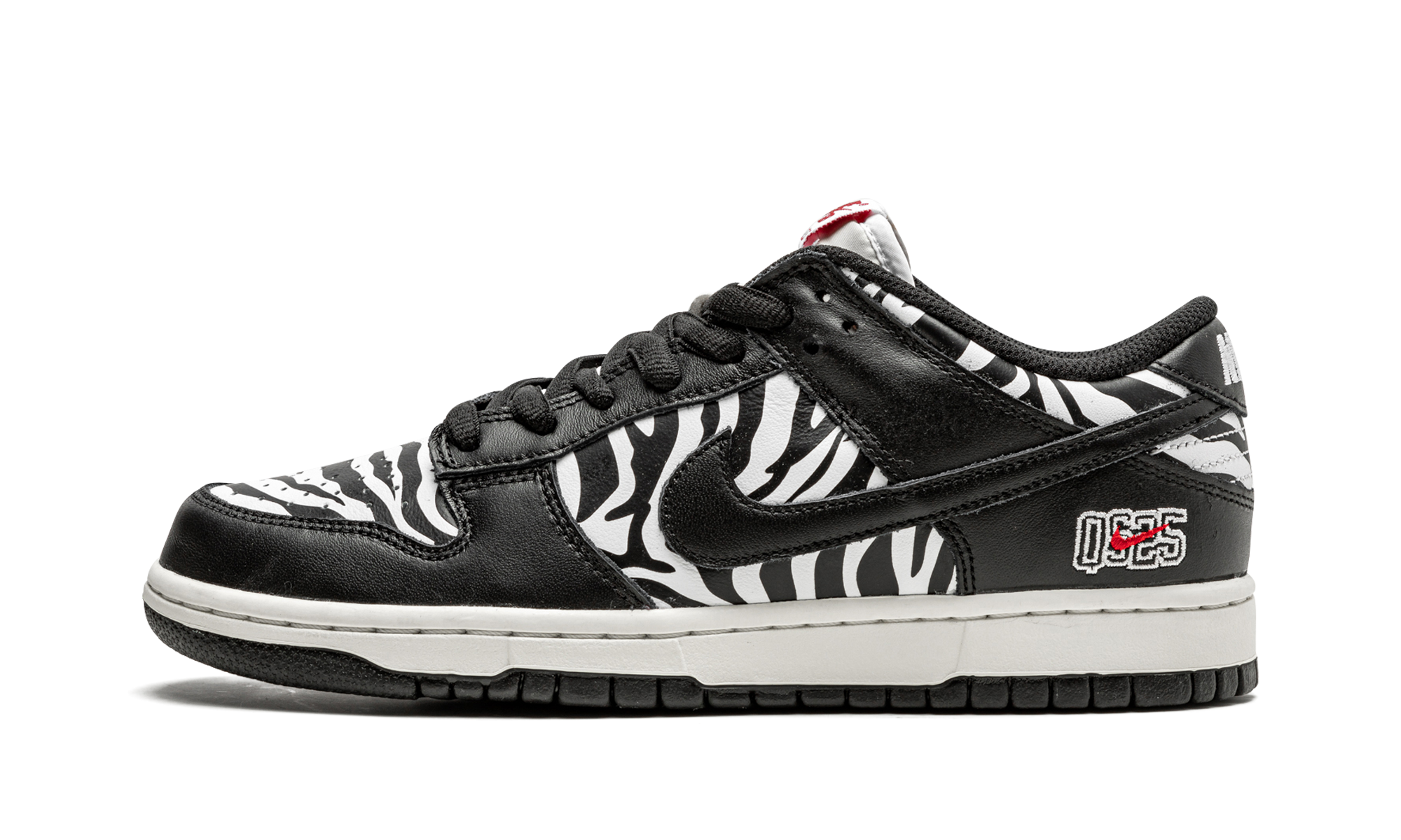 Nike SB Dunk Low Quartersnacks Zebra 1