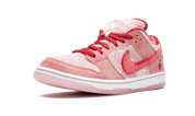 Nike SB Dunk Low Strangelove 5